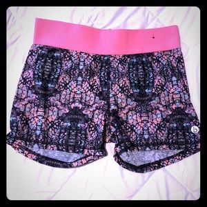 Pink and snakeskin design bootie shorts